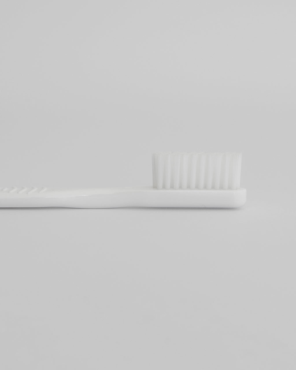 Pack de cepillos de dientes básicos x 4